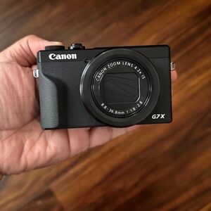 Canon G7 X Compact Black Camera